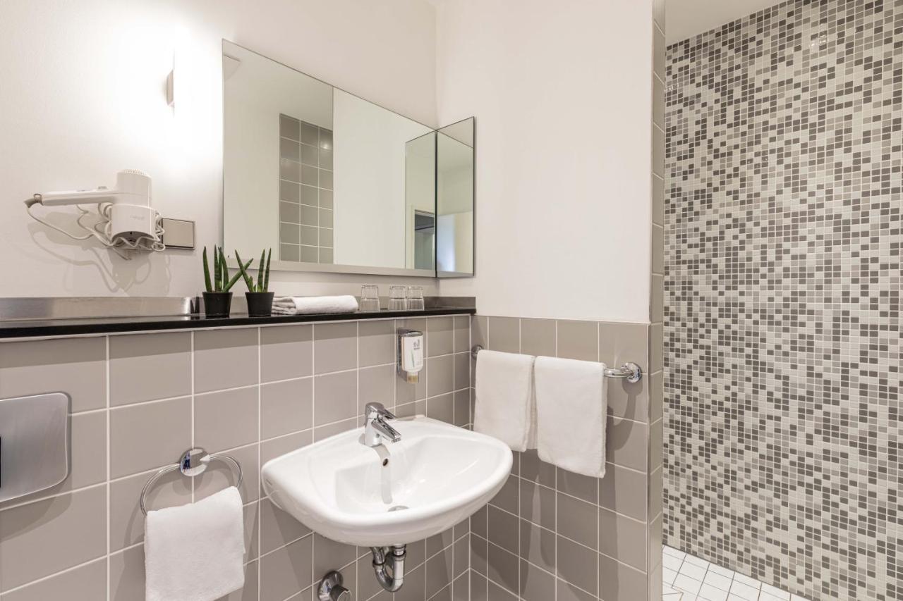 Novum Gates Charlottenburg Отель 3*