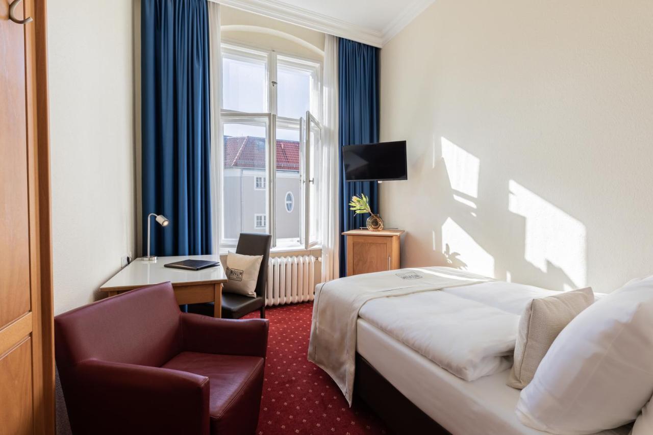 Novum Gates Charlottenburg Отель 3*