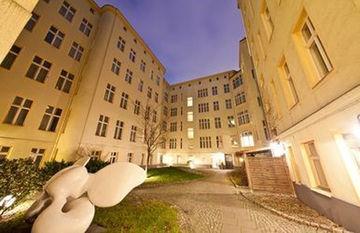 Novum Gates Charlottenburg Отель